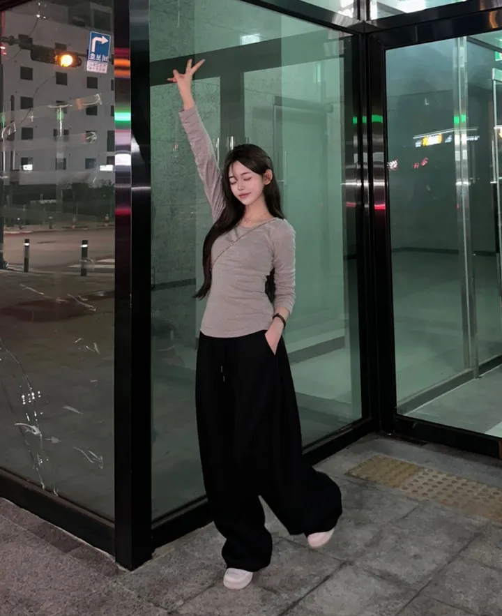 빠른발송🚀주문폭주🔥[숏/롱][핏보장][문의폭주]존예핏 와이드 핀턱 트레이닝팬츠 상세 이미지 12