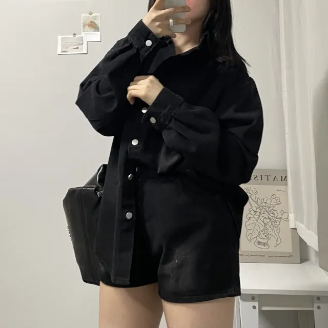 [힙무드/Y2K/2COLOR]빈티지 데님 워싱 무지 긴팔 카라넥 버튼 셔츠 하이웨스트 반바지 청청 투피스 세트 진청 흑청 상세 이미지 12