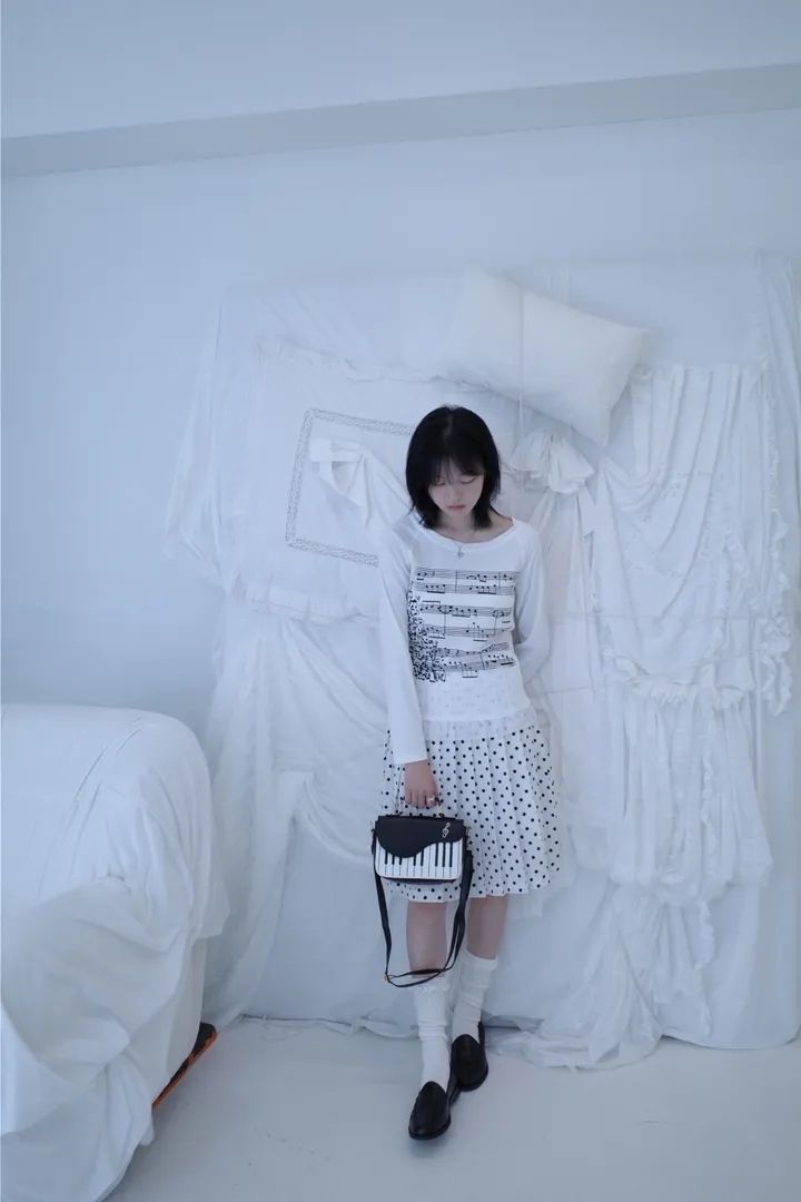 드레스 모델 착용 이미지-S1L20