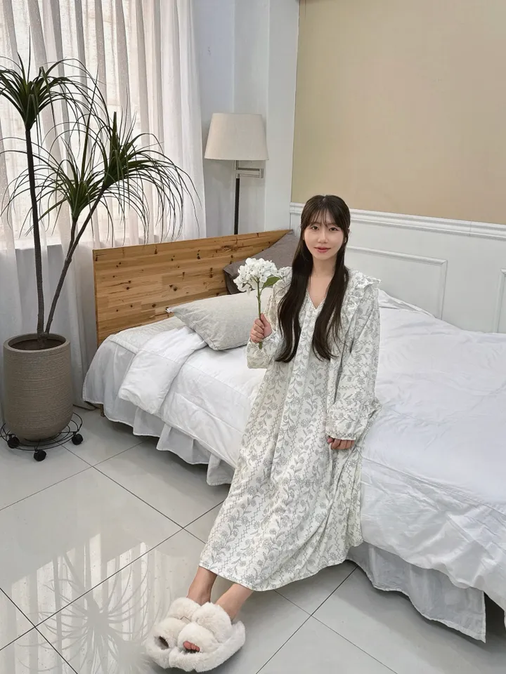 [44~110/여성스러움🤍] 루즈핏 해바라기 브이넥 홈웨어 잠옷 롱원피스 상세 이미지 9