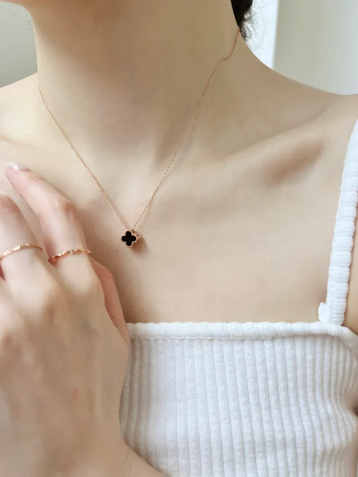 [에이블리 단독][14K GOLD] 네잎클로버 양면 목걸이 펜던트 상세 이미지 7