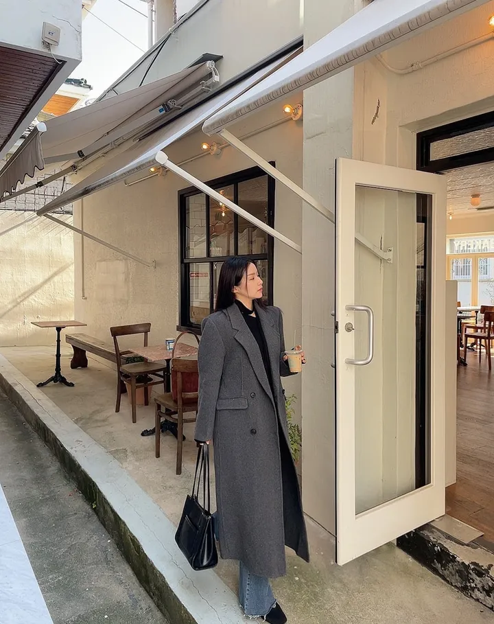 (퀄팅패딩내피안감/탈부착가능) 고급스러운 텍스처 더블 버튼 테인 핸드메이드 울 롱 코트 상세 이미지 35