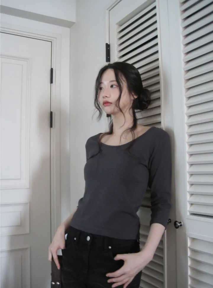 긴팔 티셔츠 모델 착용 이미지-S1L25