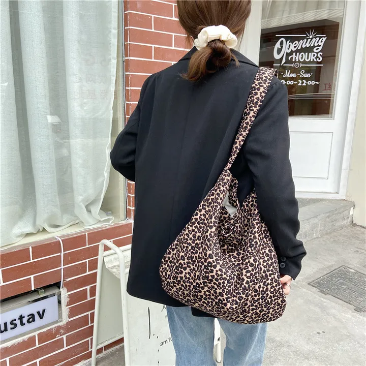 🥰당일출고✅ 에코백🎀 가벼운가방 데일리백 보조가방 산책가방 숄더백 시장가방 장바구니 쇼퍼백 비치백 대학생 캐주얼 빈티지 쇼핑백 대용량 숙녀용 레퍼드 크로스백2 상세 이미지 26