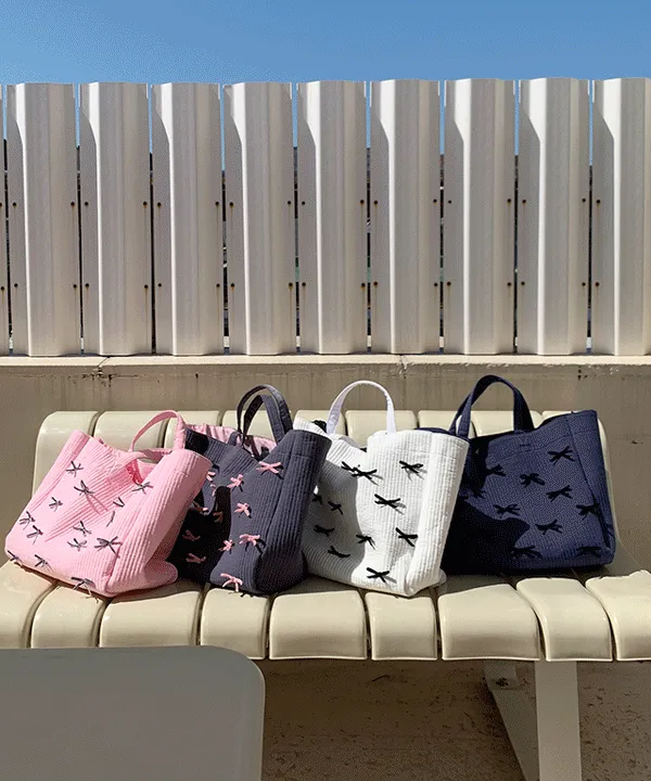 [귀저기가방,애견가방추천!주문폭주🔥/3sizes] 페미닌 리본 누빔백 (4colors)