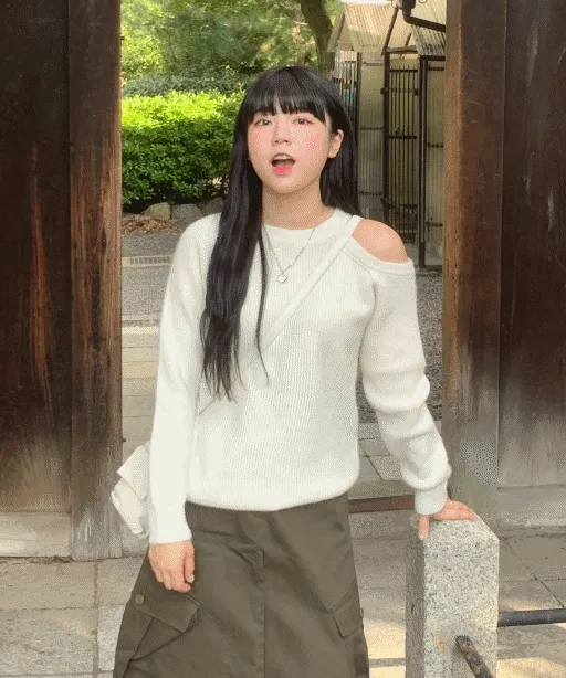 [주문폭주!] 하인 라운드 트임 오프숄더 니트 (4 color)