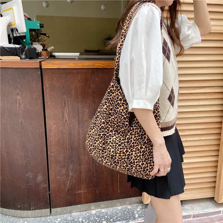 🥰당일출고✅ 에코백🎀 가벼운가방 데일리백 보조가방 산책가방 숄더백 시장가방 장바구니 쇼퍼백 비치백 대학생 캐주얼 빈티지 쇼핑백 대용량 숙녀용 레퍼드 크로스백2 상세 이미지 14