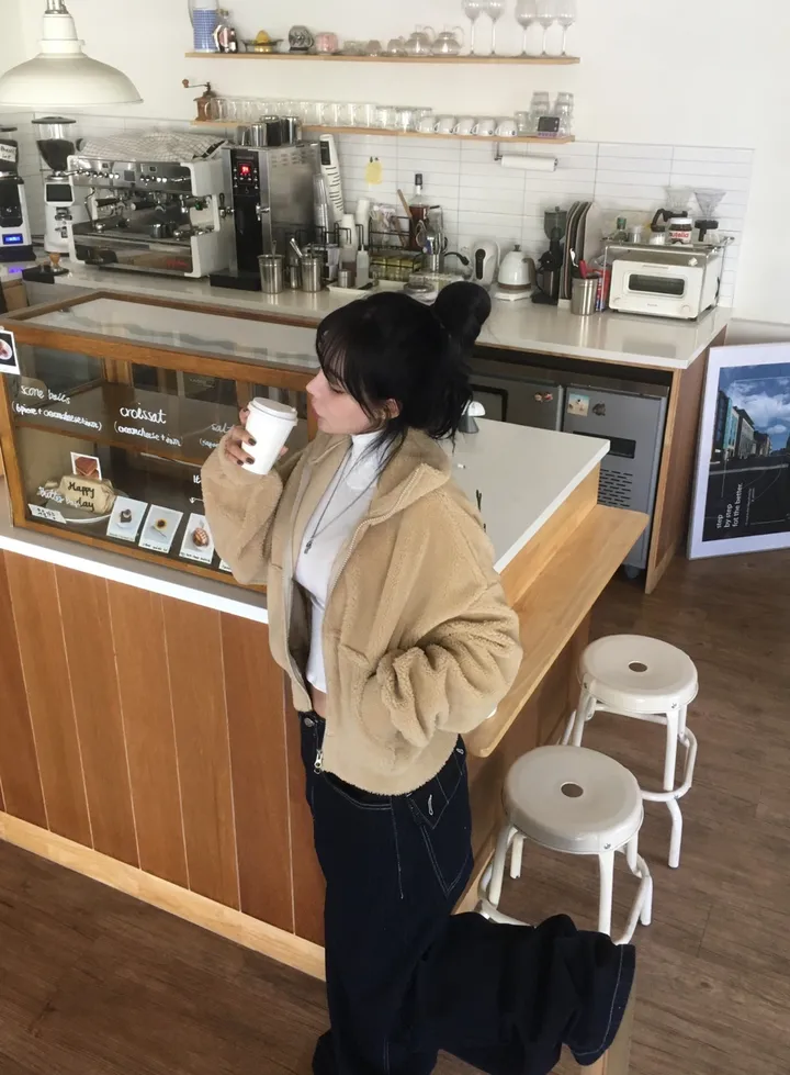 [핏,퀄보장👍/털빠짐X] 후리스 몽글 폭닥 밍크 투웨이 데일리 카라 하이넥 크롭 양털 집업 상세 이미지 5