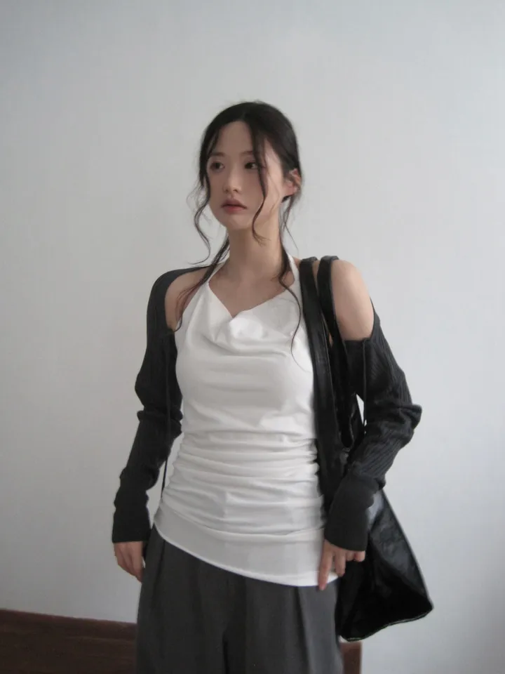 긴팔 티셔츠 모델 착용 이미지-S1L36