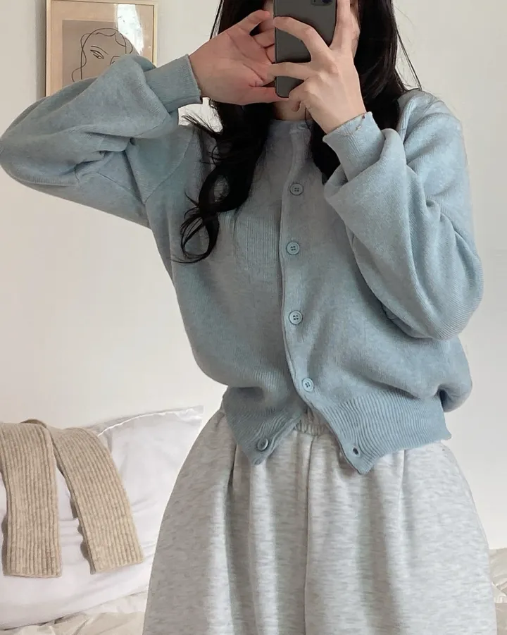 [데일리/인생핏] 라운드 무지 기본 긴팔 니트 가디건 상세 이미지 28