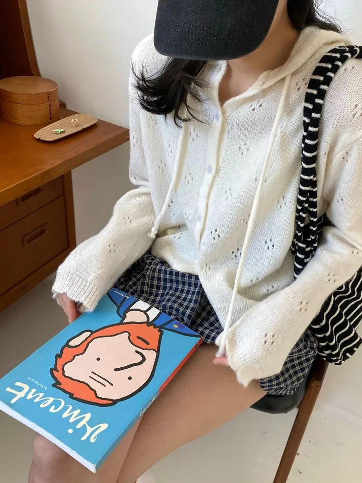 [💖뽀송/주문폭주]버터 플라워 펀칭 루즈핏 아방핏 단추 여리여리 니트 후드 가디건 상세 이미지 20