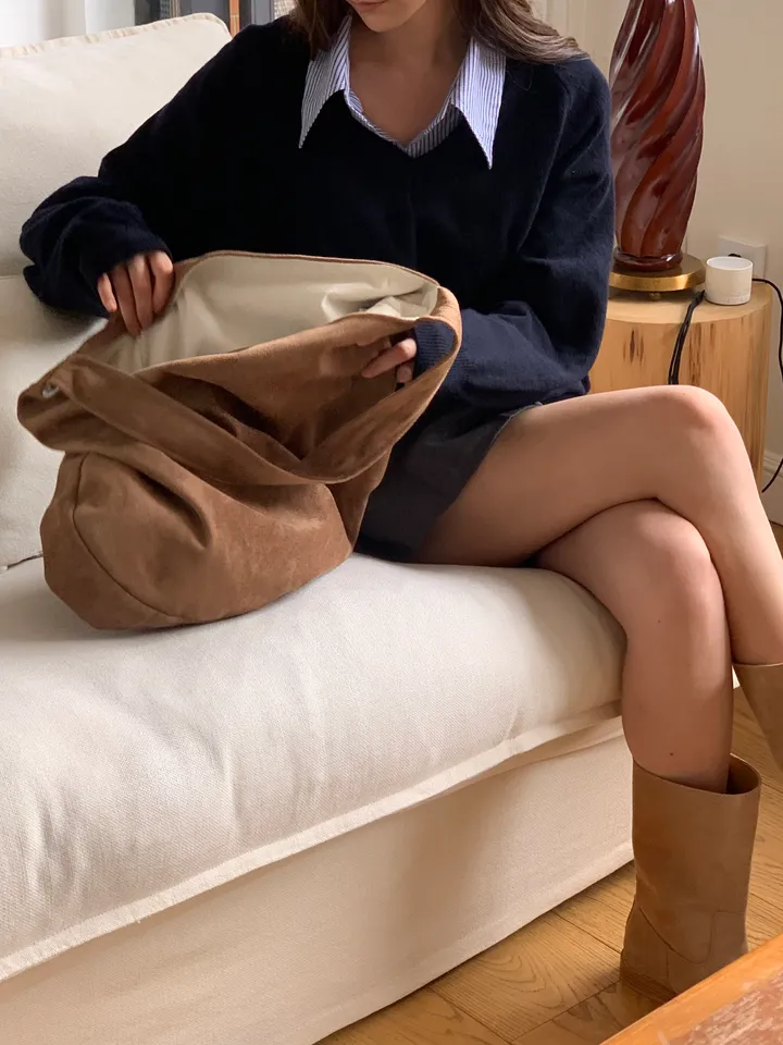 스웨이드 빅 에코 숄더백 (3color) 상세 이미지 17