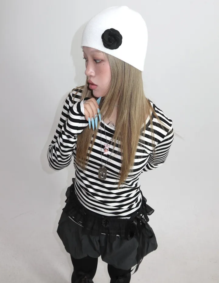 🖤 FLOWER B&W BEANIE 플라워 비니 (2 colors) 상세 이미지 12