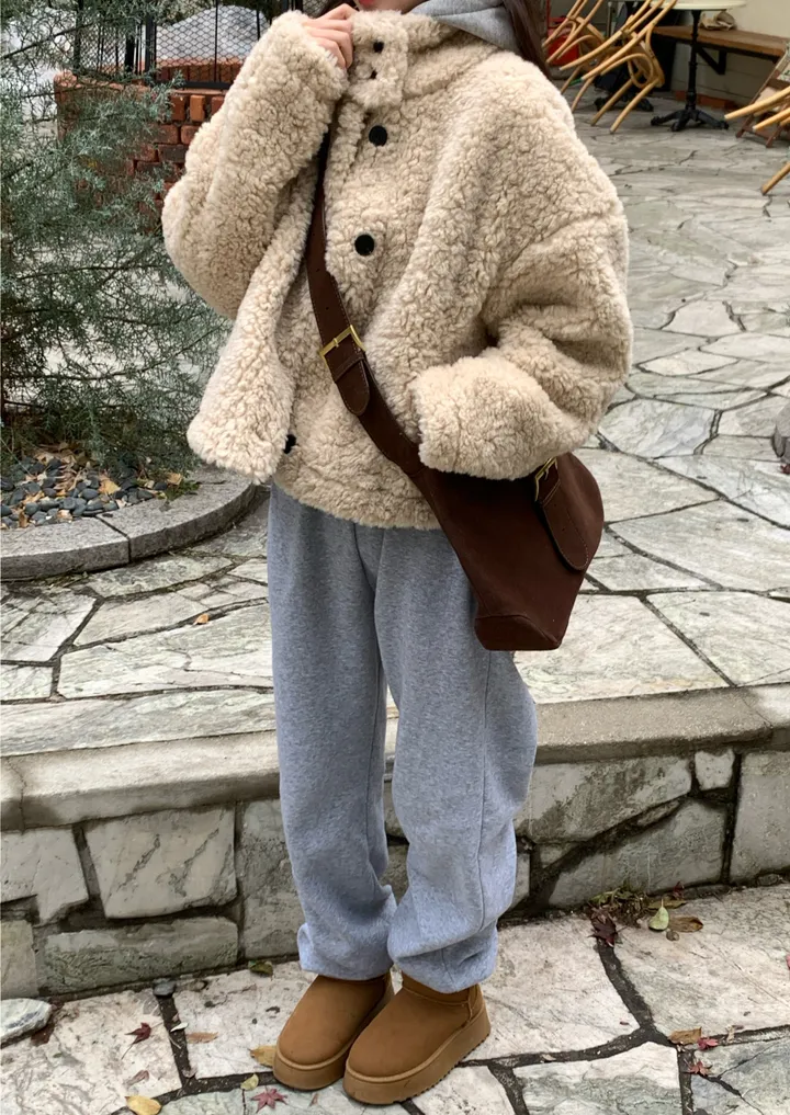 [최저가!/에이블리인기템*.*] 하이넥 터틀 뽀글이 퍼 자켓 겨울자켓 아우터 덤블 숏자켓 숏코트 플리스자켓 상세 이미지 31