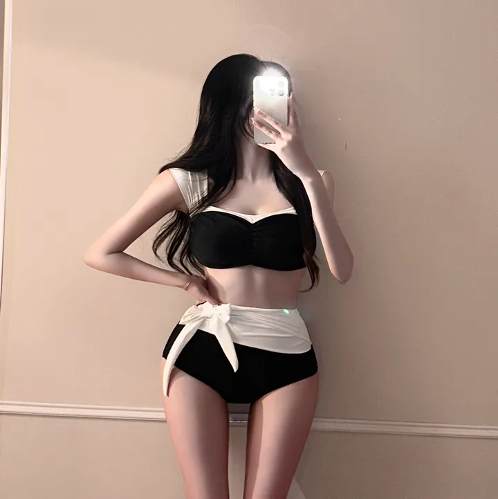 [인생샷보장!!/청순섹시/군살커버] 글램 배색 셔링 온/오프숄더 리본 스트랩 세련 하이웨스트 비키니 투피스 세트 비치웨어 수영복 슬림핏 뱃살커버 여신 공주룩 해외여행 휴양지 호캉스 상세 이미지 6
