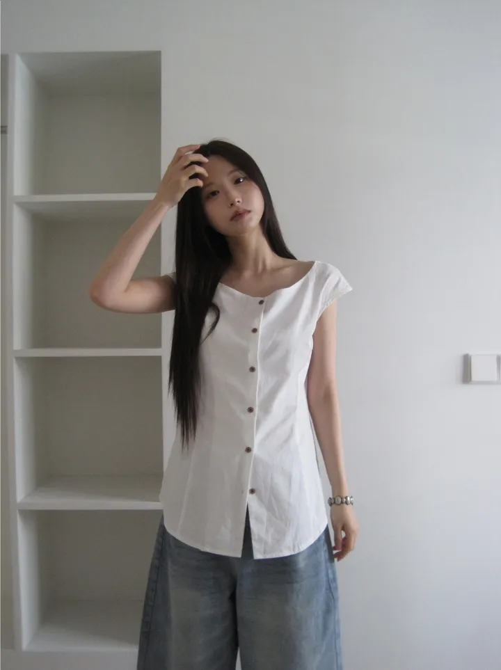 민소매 모델 착용 이미지-S1L20
