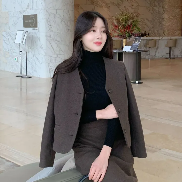 [겨울신상✨] 슈슈 노카라자켓 / 겨울자켓 가을자켓 기모자켓 울자켓 모직자켓 울코트 모직코트 숏코트 숏자켓 트위드자켓 하객룩 겨울코트 핸드메이드 코트 떡볶이코트 후드코트 레이어드 자켓 기모 코듀로이 스웨이드 무스탕 퍼자켓 하프코트 케이프코트 망토 겨울옷 상세 이미지 38