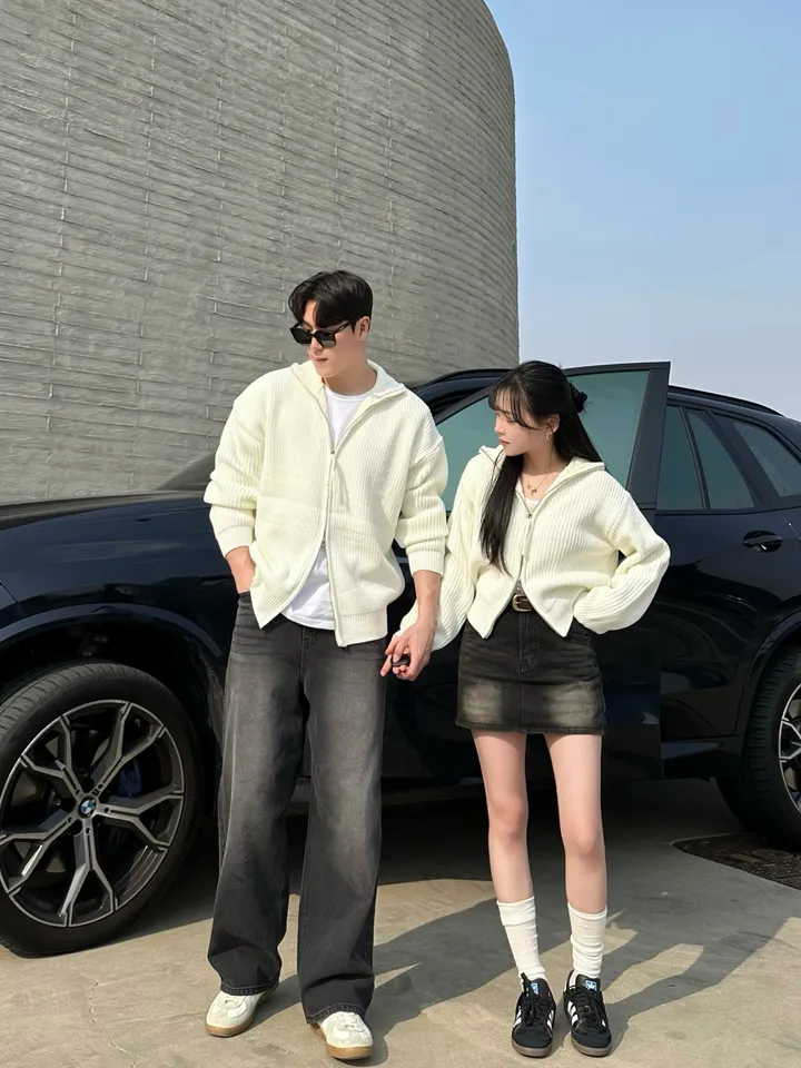 크롭&오버/ 커플 니트 집업 하찌 크롭 니트 오버핏 남녀공용 겨울 가을 봄 커플룩 시밀러룩 꾸안꾸 세트 투피스 남자 코디 데이트 빅사이즈 청치마 청바지 데님 미니 스커트 와이드팬츠 상세 이미지 5