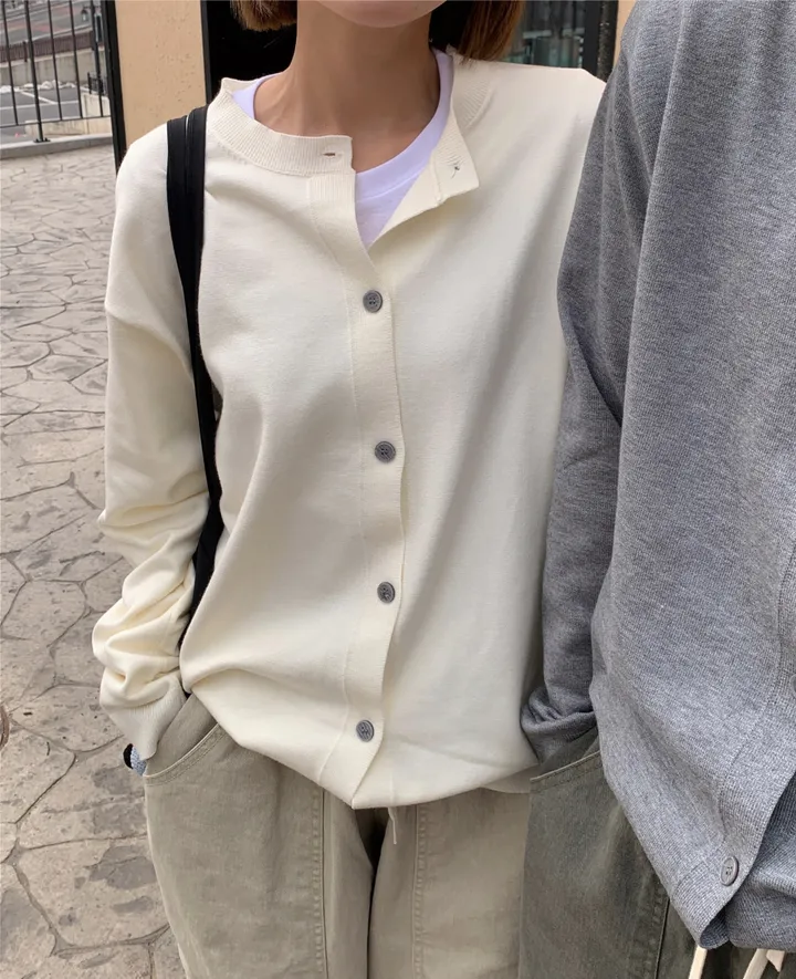 [활용도up!] (UNISEX) 소프트 에센셜 라운드 가디건 상세 이미지 10