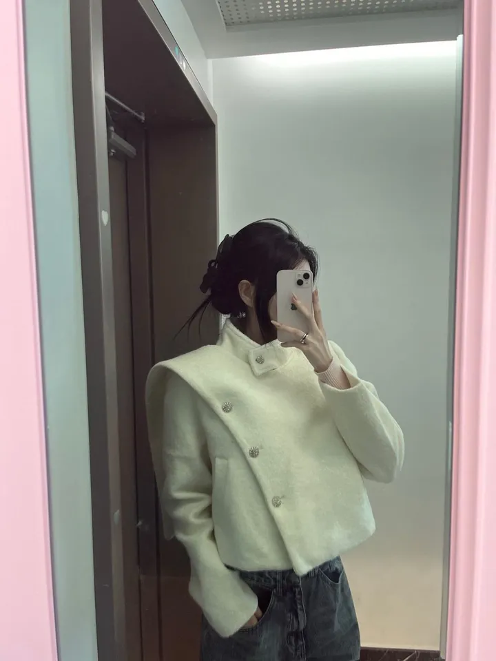 다미 프리미엄 머플러 세미 크롭 코트 (2colors) 상세 이미지 8
