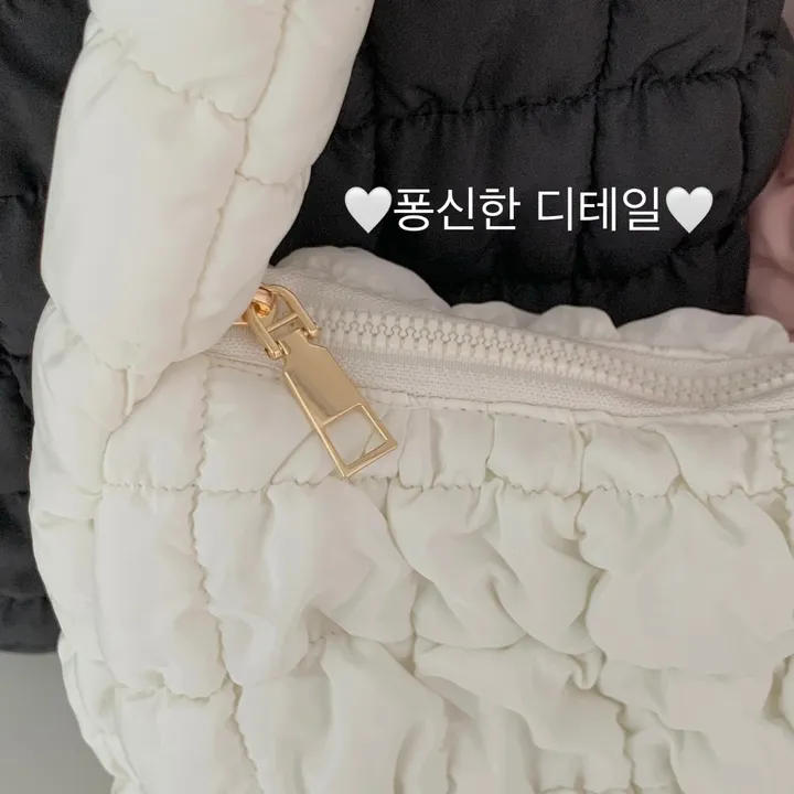 퐁신쫀쫀 겨울백 🩷 2type/ 폭신 귀여운 포인트 버블 미니 패딩백 제니 코스 사계절 신상 데일리 보부상 곱창끈 증정 소프트 크로스백 숄더백 상세 이미지 18