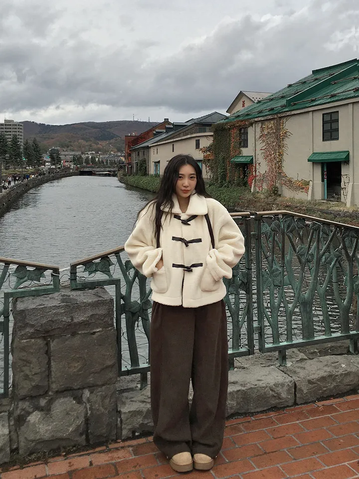 [왕따뜻🤎몽글몽글 *떡볶이코트* 양털 떡볶이자켓 겨울자켓 연말룩] 몽실양털떡볶이코트 상세 이미지 26
