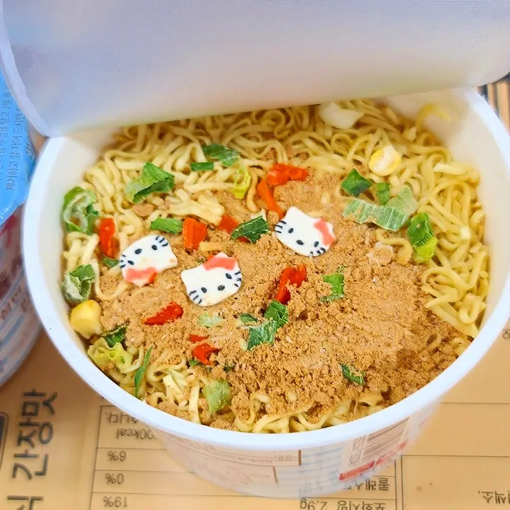 ハローキティラーメン9個
