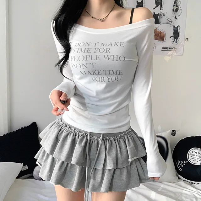 [날씬여리/3col] 해프닝 원숄더 레터링 시스루 긴팔 티셔츠 / 빈티지레터링 / 프린팅티셔츠 / 언발넥 / 오프숄더 / y2k / 트렌디 / 힙무드 / 군살커버 / 여리글램 상세 이미지 4