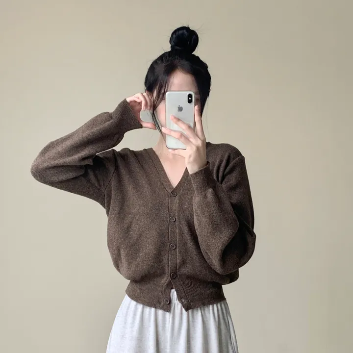 [인생가디건/10color] 머피 데일리 브이넥 무지 버튼 허리잘록 여리 니트 긴팔 가디건 상세 이미지 3