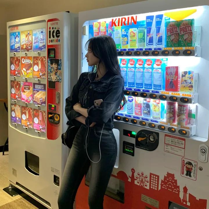 재입고완료 [ 인스타폭주템🐰🖤 ] 포트 흑청 데님 청자켓 크롭 봄 자켓 상세 이미지 8