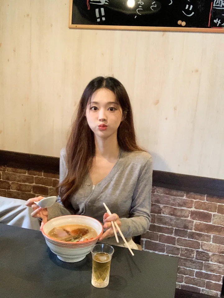 [허리잘록🍂타이SET] 브이넥 랩 니트 가디건 옆단추 이중 레이어드 긴팔 스카프 세트 봄 가을 간절기 여리핏 페미닌 데이트룩 하객룩 4COL 상세 이미지 22
