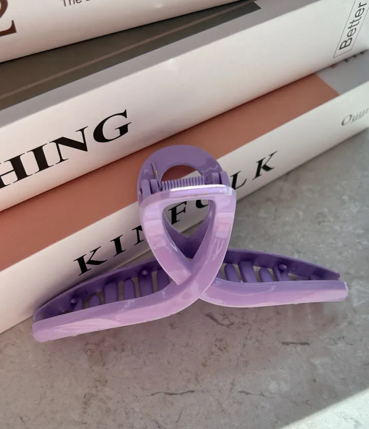 🌷집게핀증정/당일🌷 집게핀 봄 여름 13cm  투명 오로라 꼬임 사각 리본 유광 실버 하이틴 빅사이즈 꽃 반머리 묶음 헤어핀 머리핀 왕집게핀 헤어집게핀 헤어 집게삔 상세 이미지 69