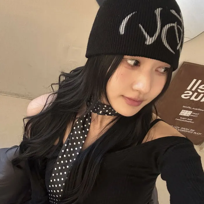 당일발송 핸드메이드 국내제작 Y2K키치 UNISEX 레터 사계절 숏 비니 상세 이미지 20