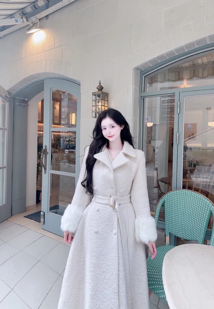 [빠른배송💗/신상기획할인💗] 아르떼미떼 아이보리 폭스 소매 페이크 퍼 벨트 플레어 롱 울 코트 (high quality - 아이보리 , 핑크 국내제작 고퀄리티 안감 누빔 겨울 한겨울 방한 아우터 연말룩 원피스 연말 파티룩 페이크퍼 에코퍼 드뮤어룩 드뮤어) 상세 이미지 5