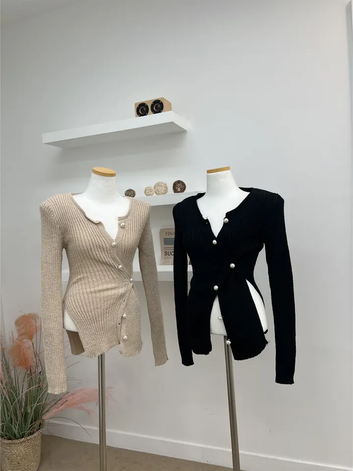 ✨여름부클소재!✨어깨패드O 언발 사선 진주 부클 가디건 니트 (4COLOR) 여름니트 여름가디건 진주버튼 옆단추 트임 가디건 상세 이미지 23