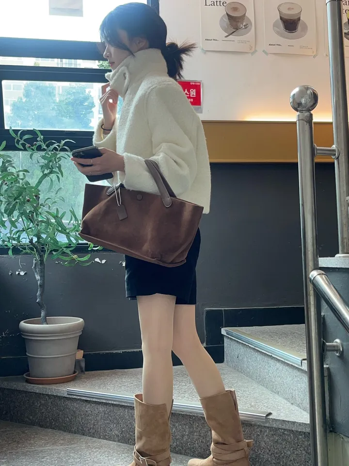 [주문폭주] 크리미 하이넥 숏코트 - 2col 상세 이미지 22