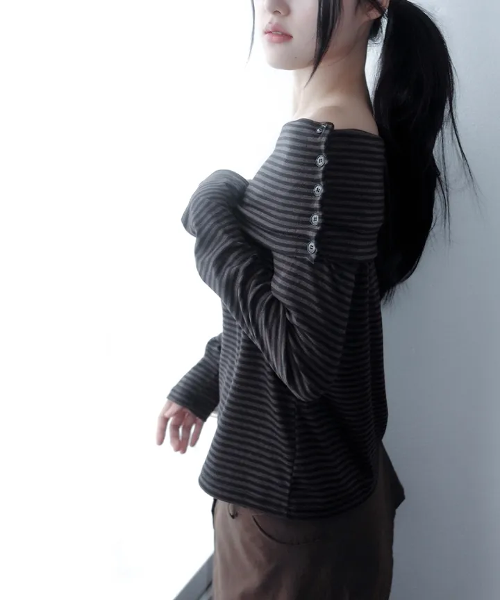 긴팔 티셔츠 모델 착용 이미지-S3L1