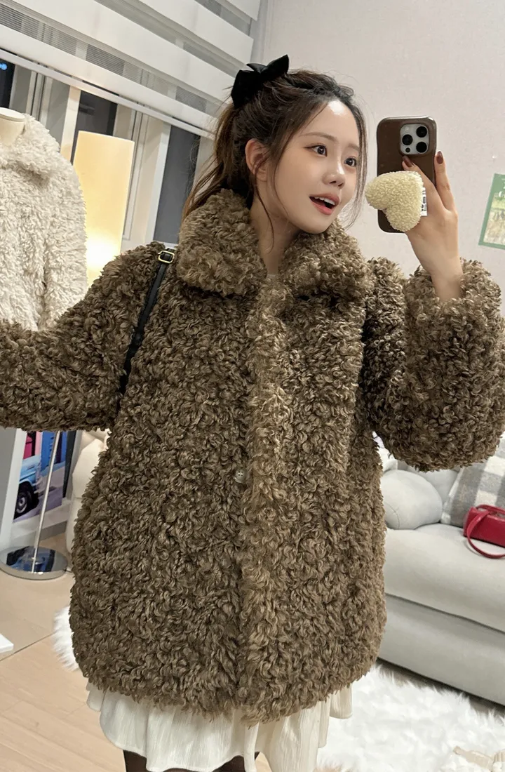 [안아주고싶은/품절임박] 풍성 복실 오버핏 카라 양털 퍼 코트 자켓 상세 이미지 22