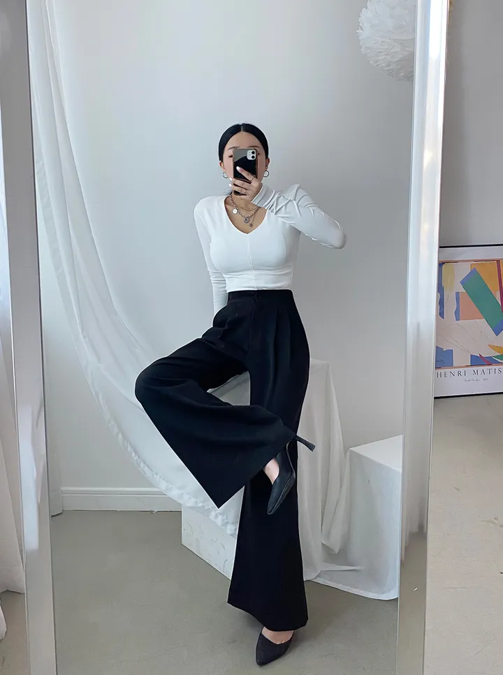 패드 브이넥 스판 절개 슬림 티셔츠 상세 이미지 51