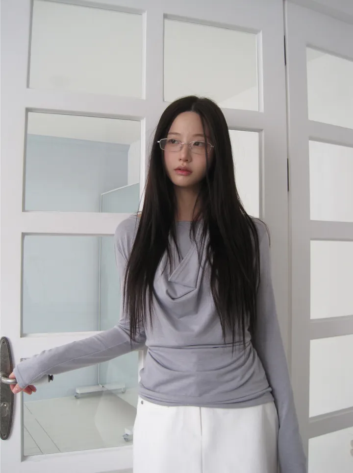 긴팔 티셔츠 모델 착용 이미지-S1L37