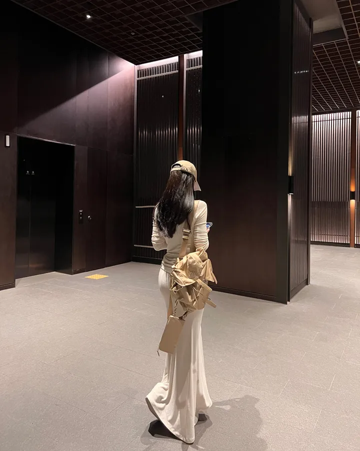 (THEMANON MADE) 로잘린 하이넥 맥시 스커트 투피스 세트 (3color) 상세 이미지 20