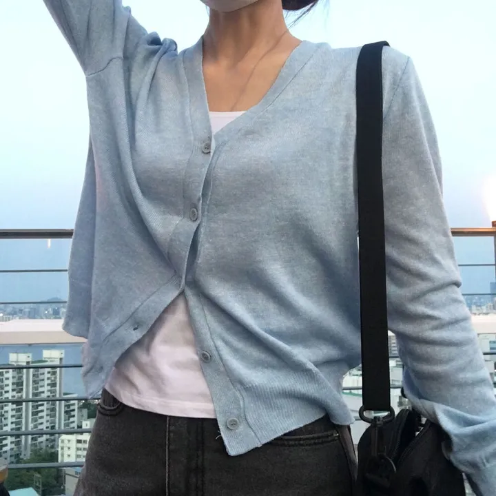 [ 뱀부40% ] 얇은 기본 가디건 / 가벼워요. 여리여리 세미크롭 브이넥 아우터 상세 이미지 30