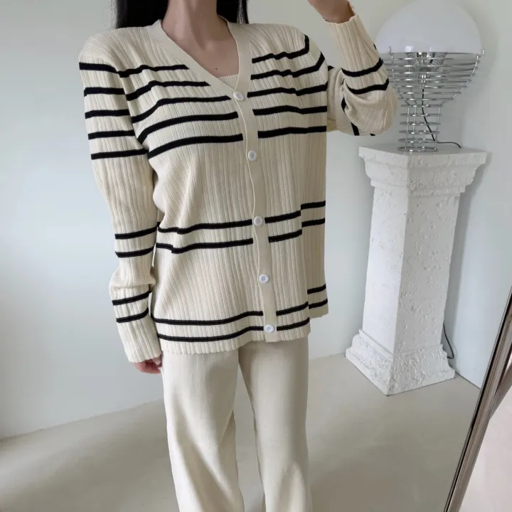 [3pcs]솔라 골지 단가라 스트라이프 쓰리피스 set (나시 가디건 밴딩 와이드 롱 팬츠 세트 데일리 꾸안꾸 코디 투피스 트레이닝 니트) 상세 이미지 8