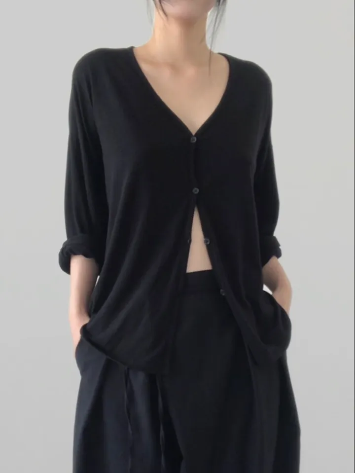 블랙 루즈핏 브이넥 가디건 상세 이미지 8