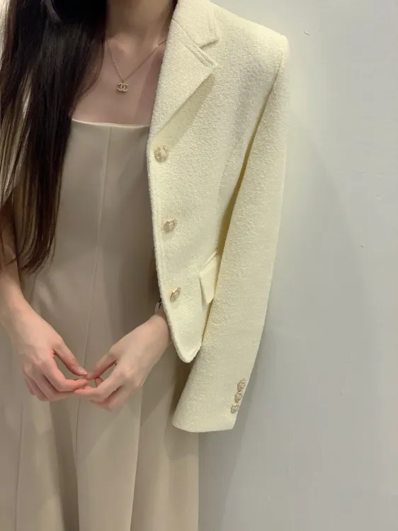 [24f/w버전]✨뉴샤르망 부클울 자켓 백화점동일 S라인 트위드 카라 금장버튼 반 코트 4color 상세 이미지 12