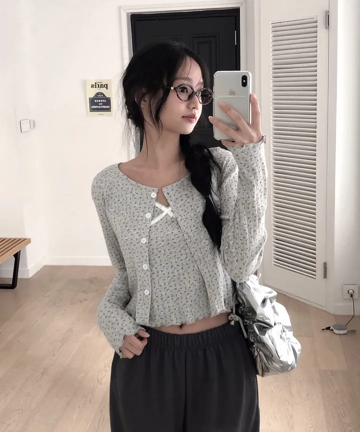 [러블리룩🫧💗] 럼블 잔꽃 패턴 플라워 레이스 골지 나시 가디건 세트 봄 가을 / 나시 가디건 레이어드 아우터 봄가디건 봄옷 뮤잉 상세 이미지 16