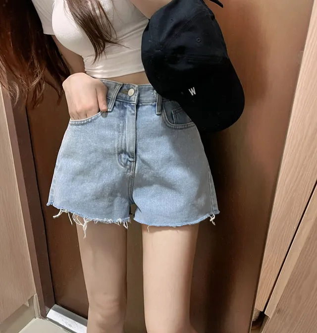 [여름필수] 하이웨스트 컷팅 세미 A라인 연청 데님 숏팬츠 반바지 상세 이미지 1