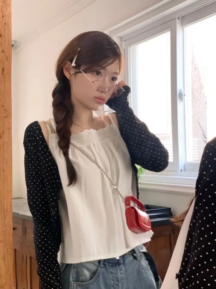 [도트가디건🖤]아떼 여리핏 도트 패턴 코튼 브이넥 롱슬리브 크롭 물결 가디건 3color 상세 이미지 26
