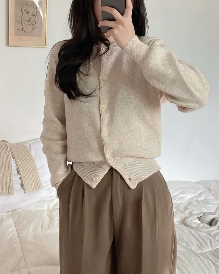 [데일리/인생핏] 라운드 무지 기본 긴팔 니트 가디건 상세 이미지 48