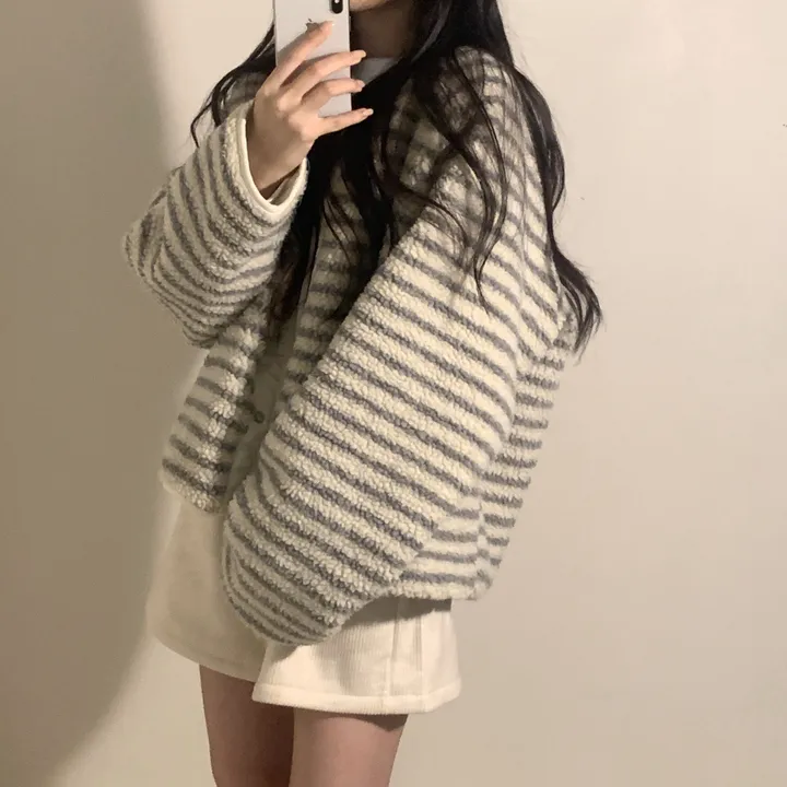 [봄신상/아방뽀글이] reversible fleece stripe snap button jacket 상세 이미지 10